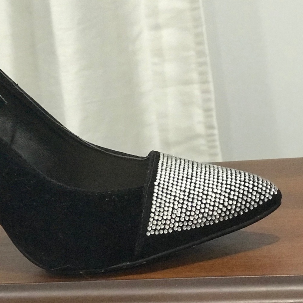 Anne Michelle black seude rhinestone shoe - Picture 4 of 9